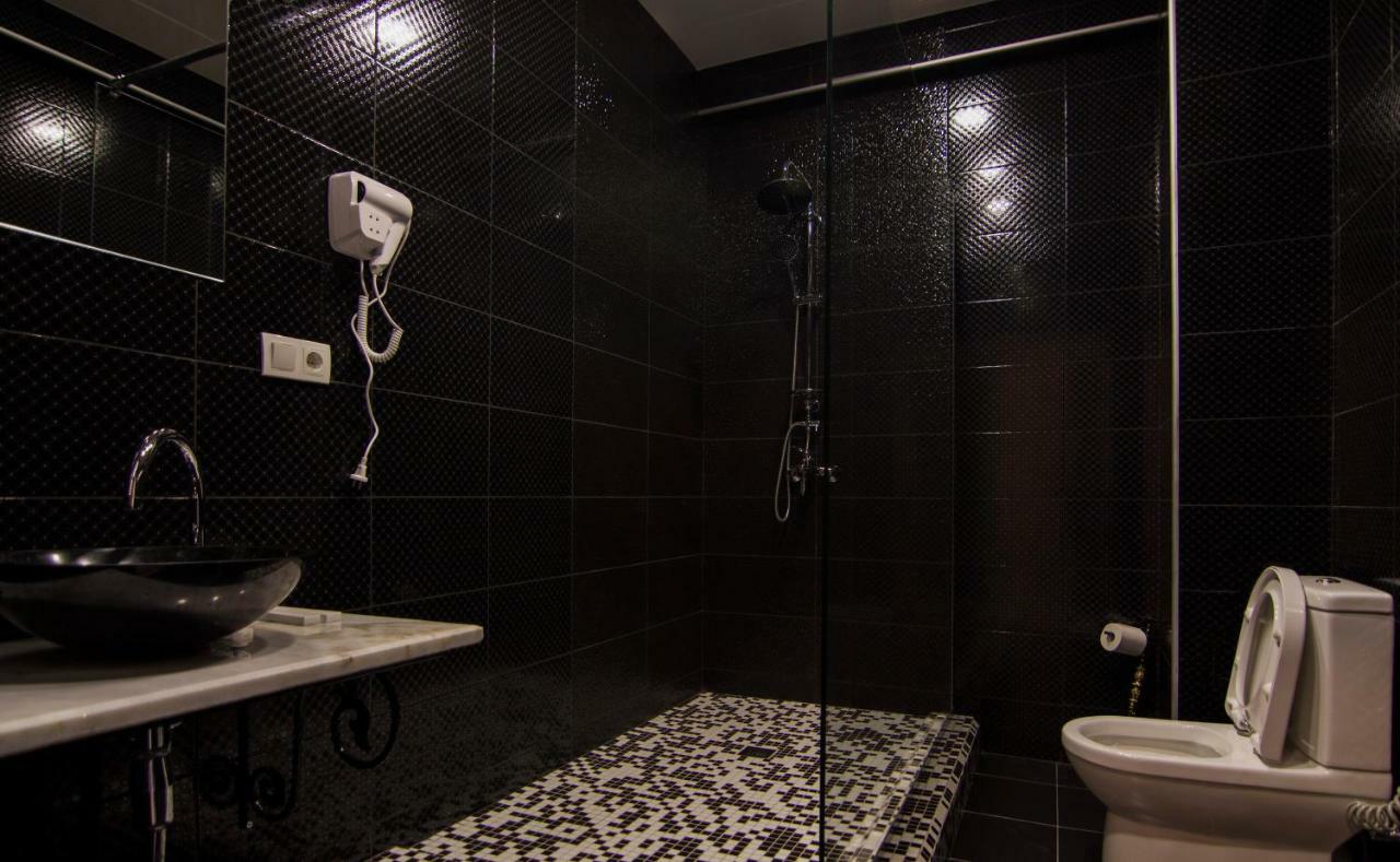 Boutique Hotel "Biotel" Tsqnet'i Екстер'єр фото